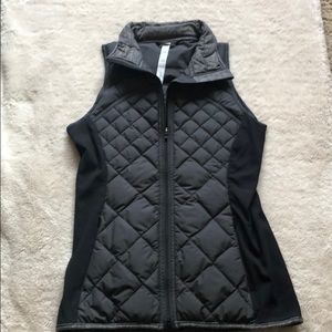 Lululemon Fluff Off Vest Black Size 8